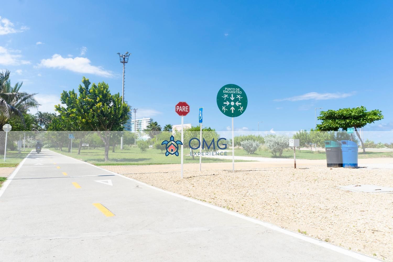 Apartamento Cb1622 | Frente Al Mar Con Balcón Y Piscina *